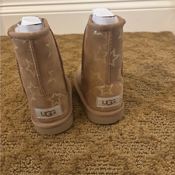 Ugg kids classic ll iridescent star boot - Picture 5 of 6